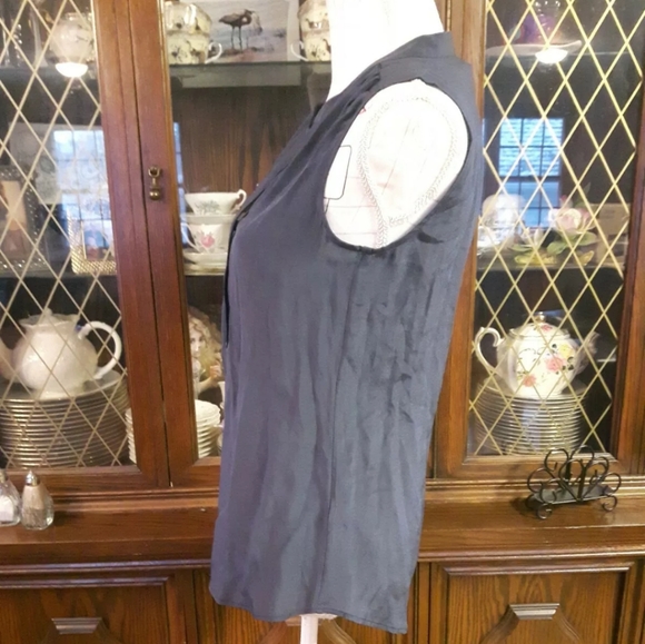 Banana Republic size 0 Navy Blue 100% silk blouse - Picture 13 of 14